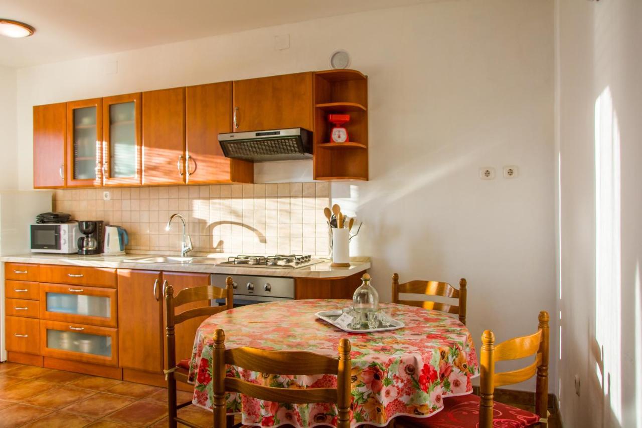 Apartments With A Parking Space Senj - 11520 Esterno foto